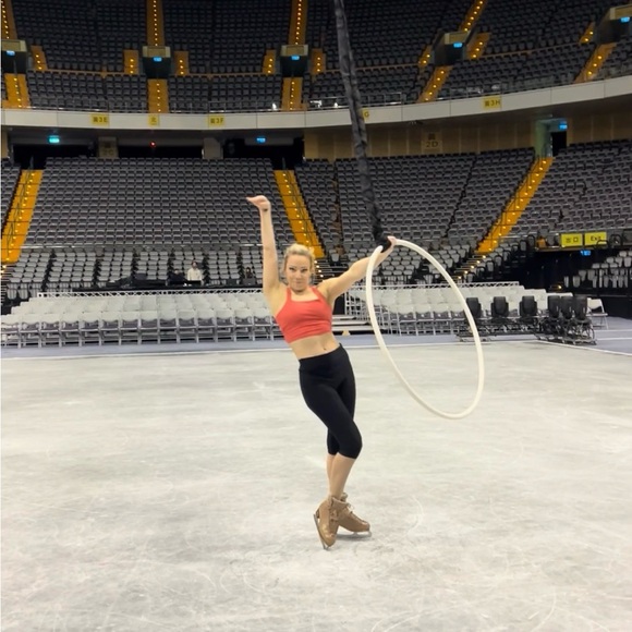 Meet your Posher, Ally - Picture 5 of 5